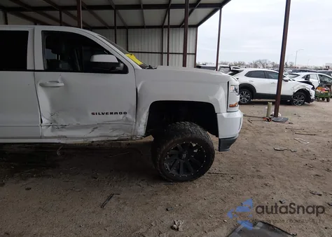 2017 Chevrolet Silverado 1500 2Lt from USA, damaged, VIN 3GCUKREC3HG454320